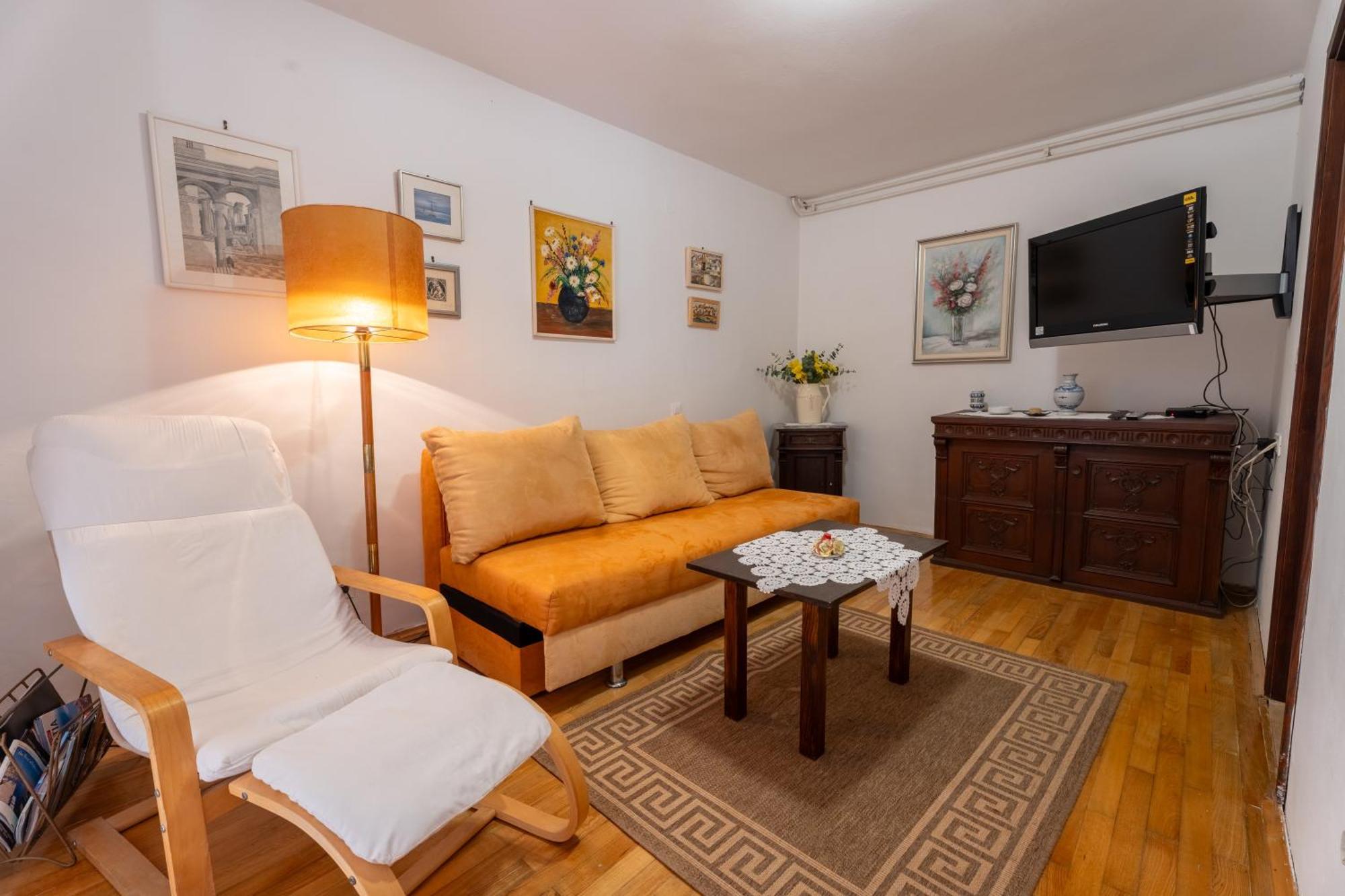 Petrali Apartment
