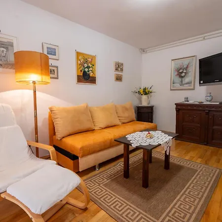 Apartments Petrali Mlini Exterior photo